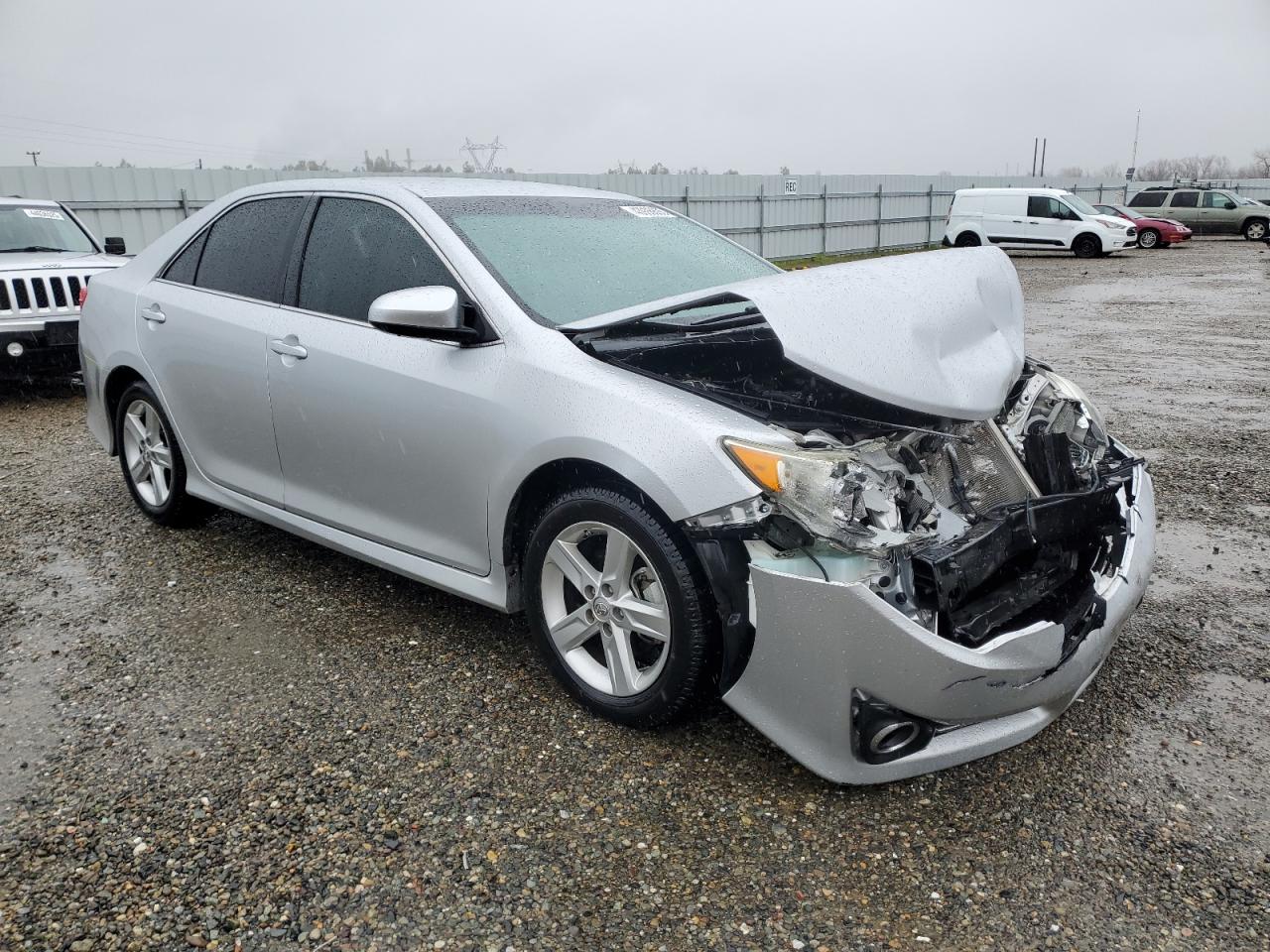 2014 Toyota Camry - Image 4