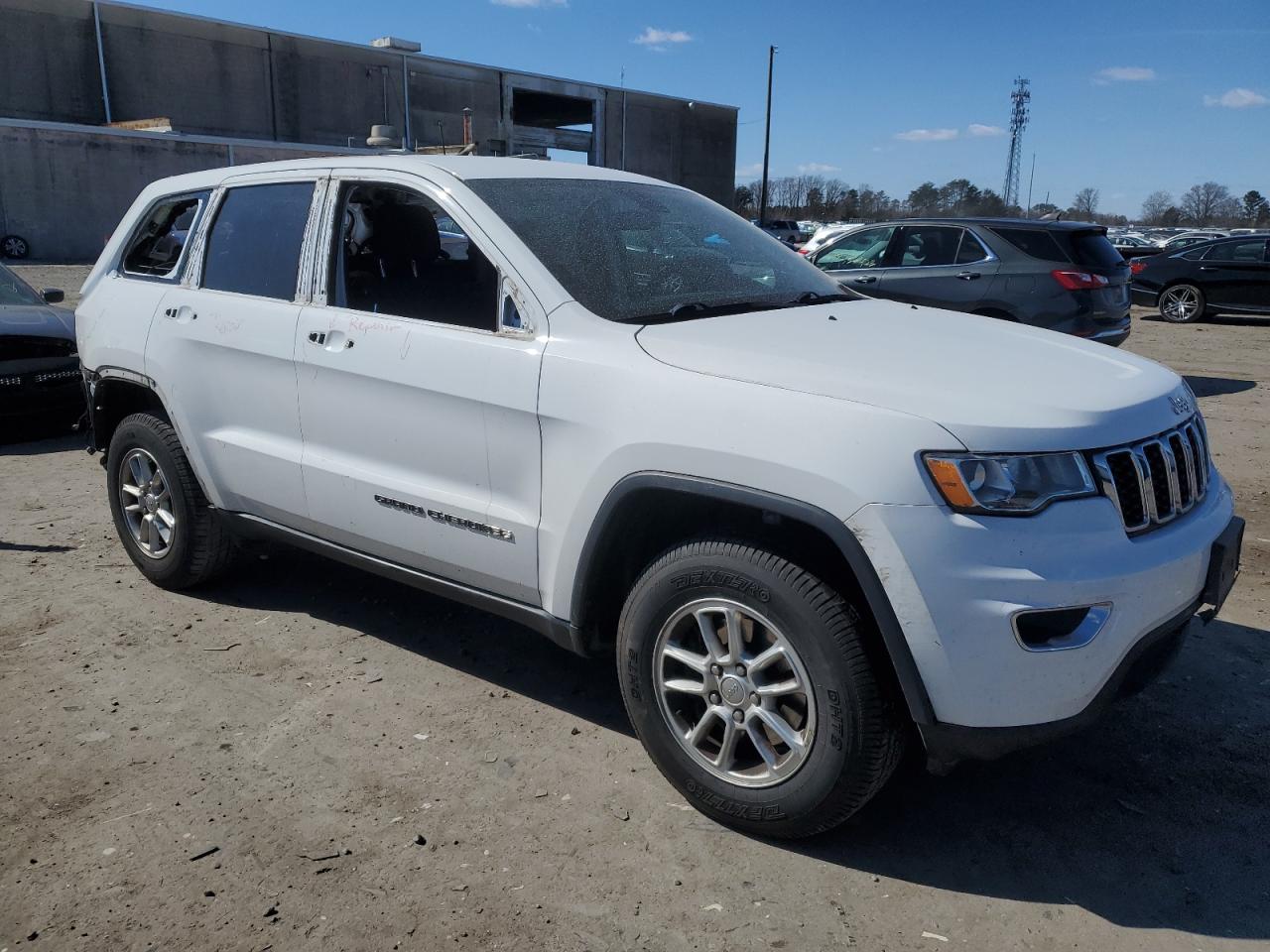 2019 Jeep Grand Cherokee - Image 4