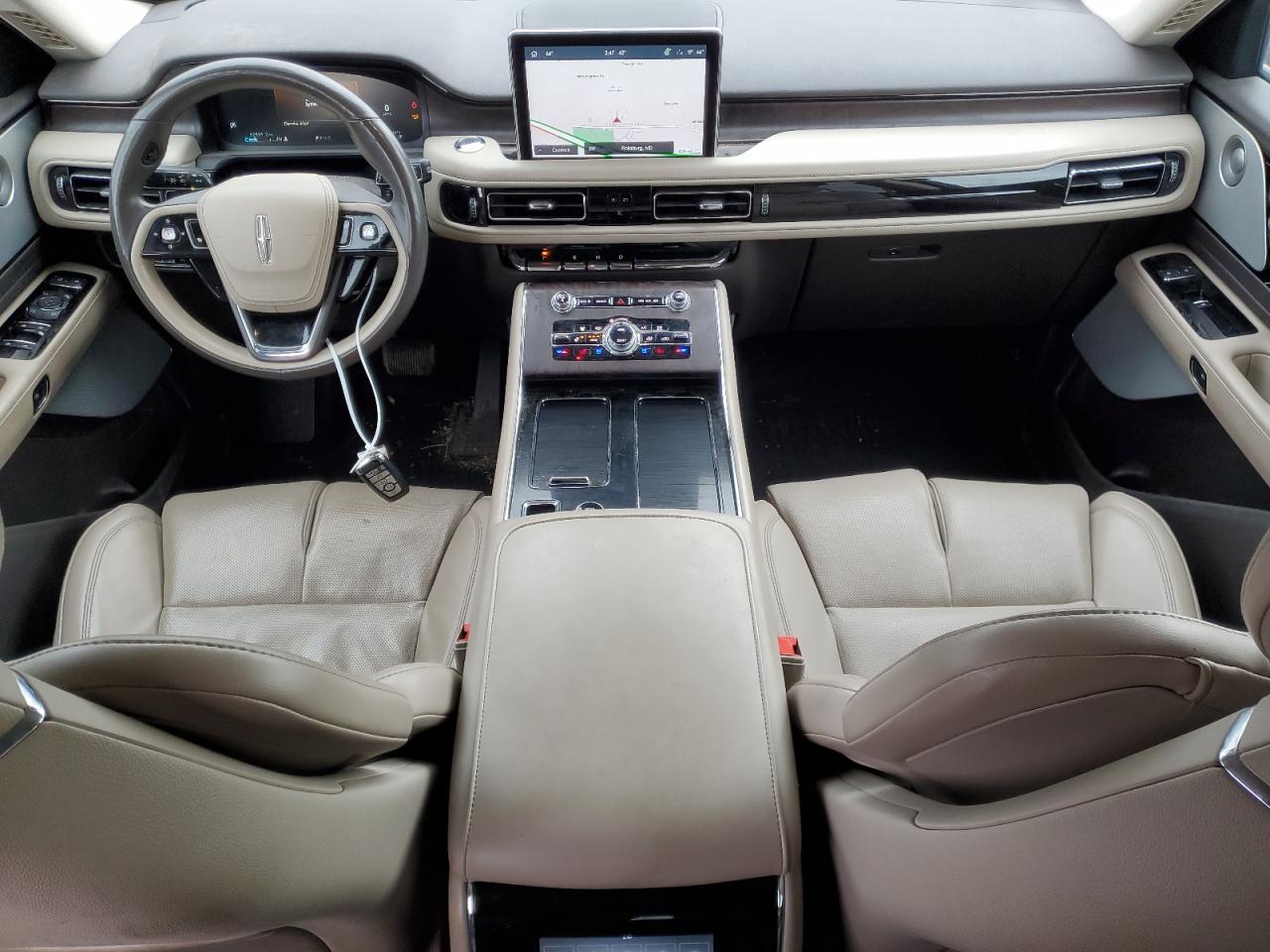 2021 Lincoln Aviator - Image 8