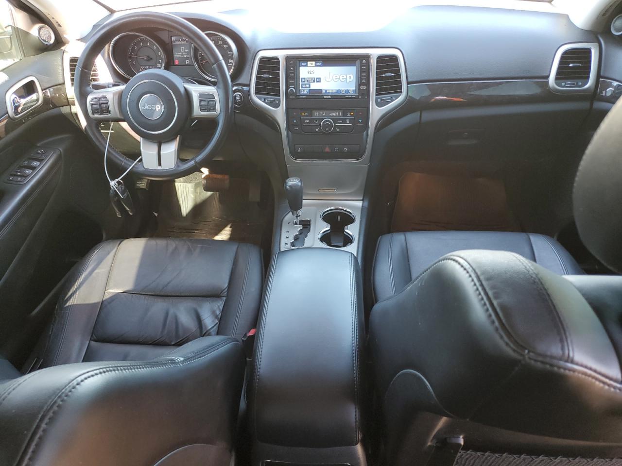 2012 Jeep Grand Cherokee - Image 8