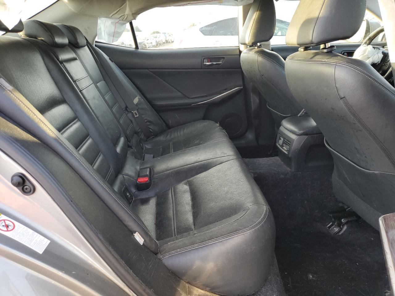 2014 Lexus IS - Image 11