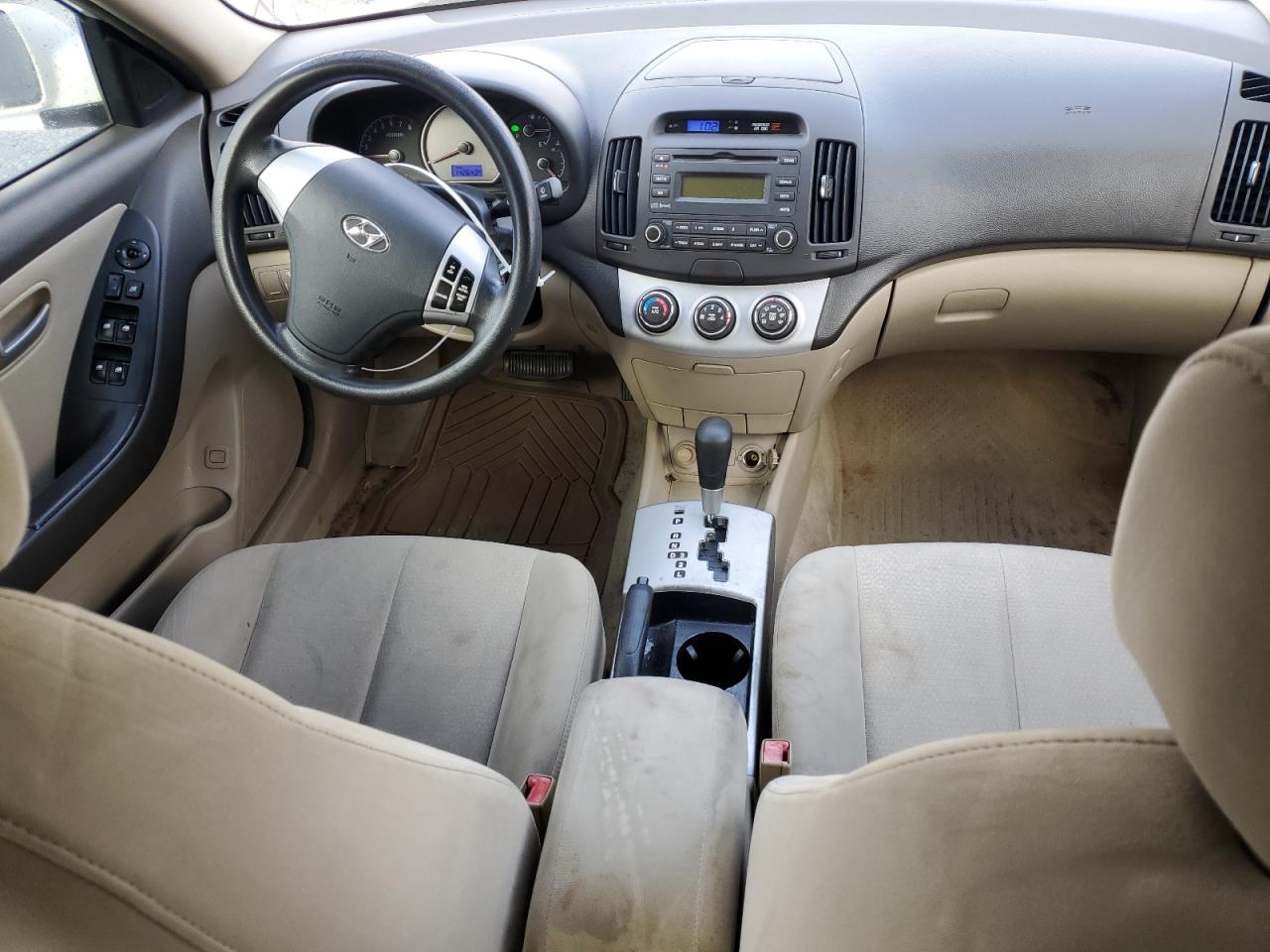2008 Hyundai Elantra - Image 8