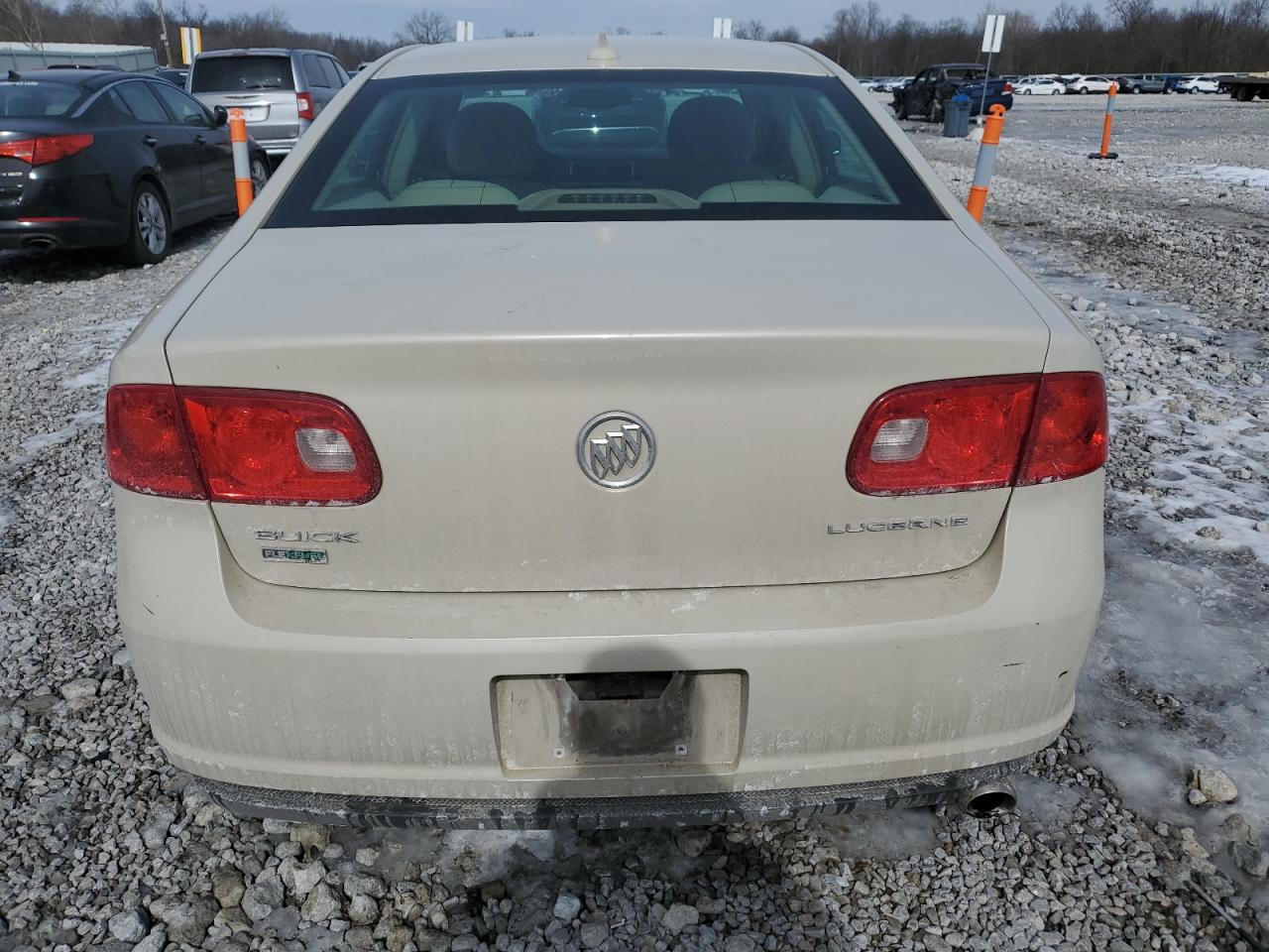 2011 Buick Lucerne - Image 6