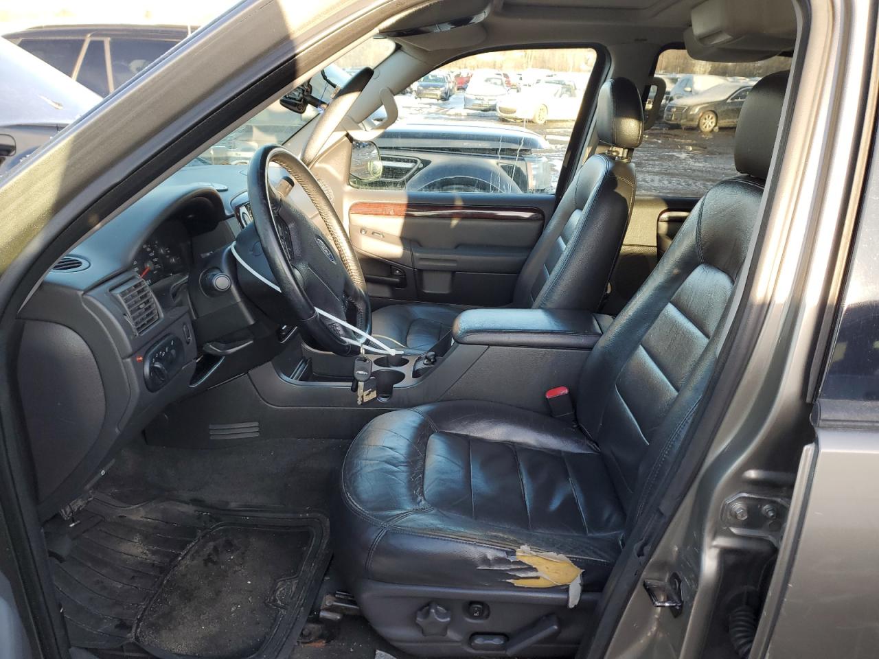 2003 Ford Explorer - Image 7