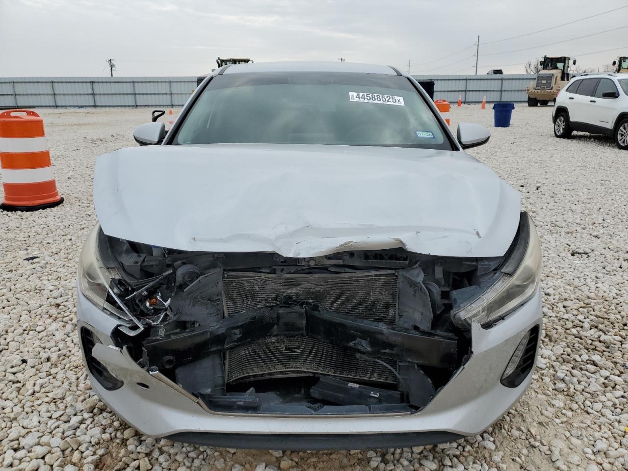 2018 Hyundai Elantra - Image 5