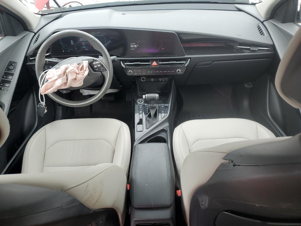 2023 Kia Niro - Image 8