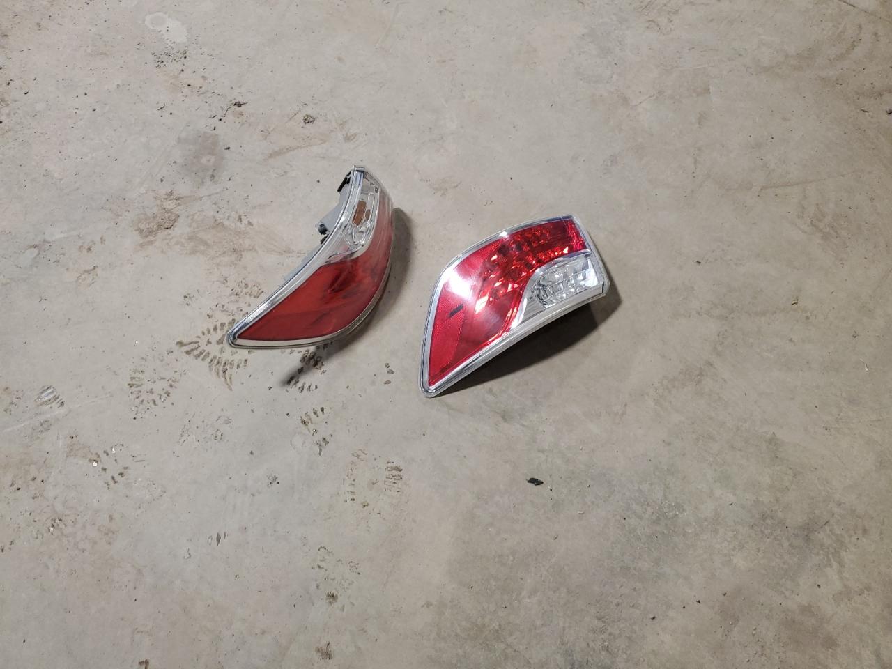 2010 Mazda CX-9 - Image 13