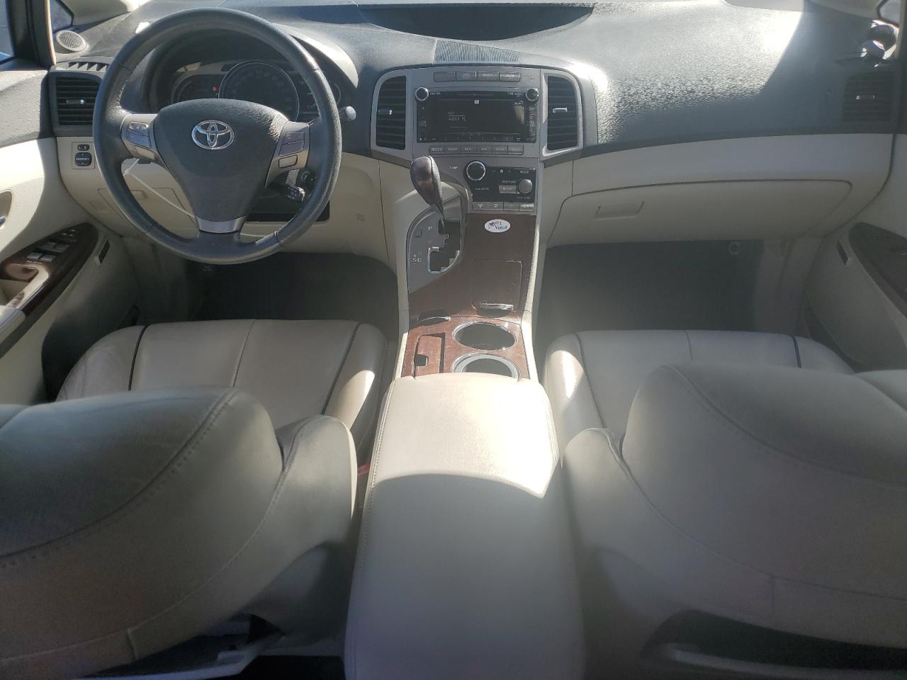 2011 Toyota Venza - Image 8