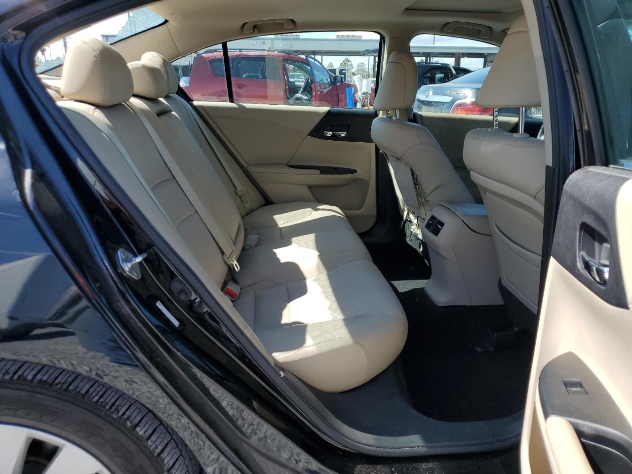 2013 Honda Accord - Image 10