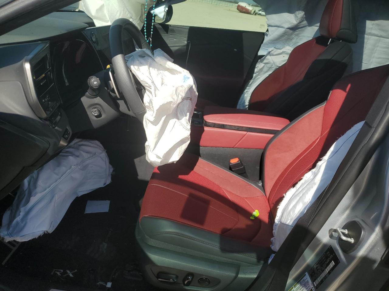 2024 Lexus RX - Image 7