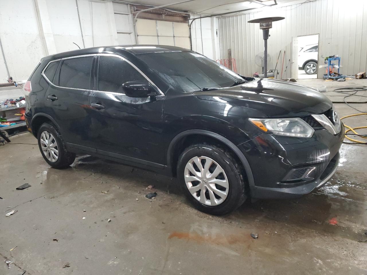 2016 Nissan Rogue - Image 4
