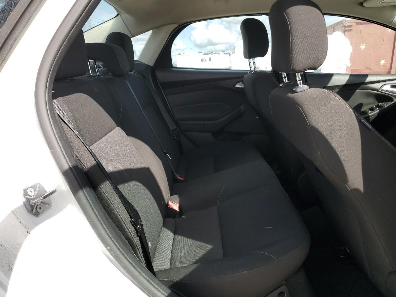 2015 Ford Focus - Image 10