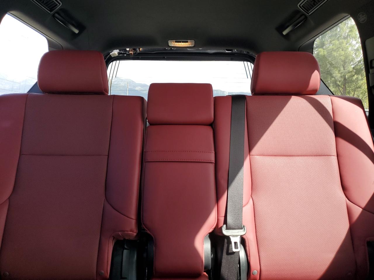2022 Lexus GX - Image 10
