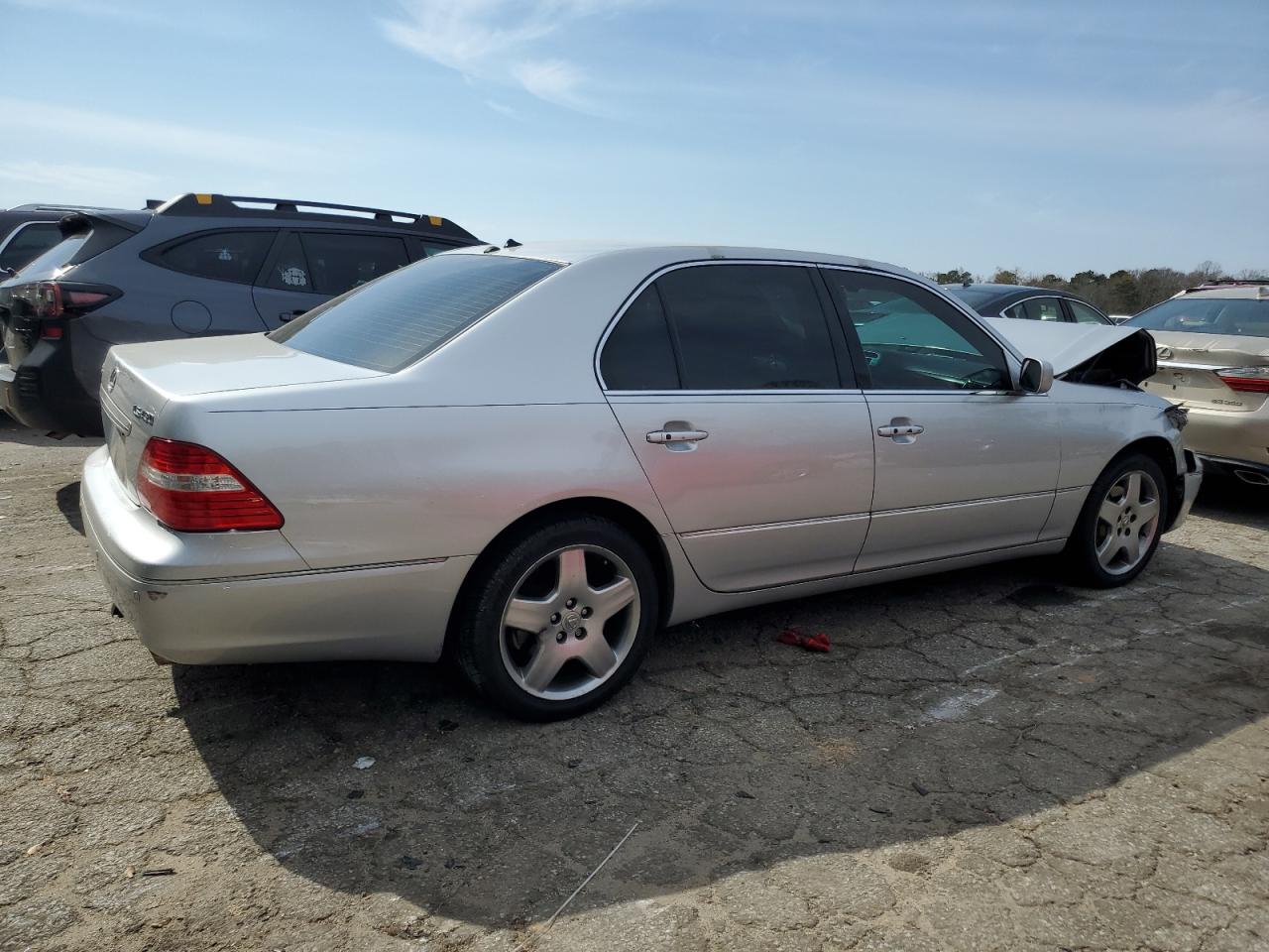 2006 Lexus LS - Image 3