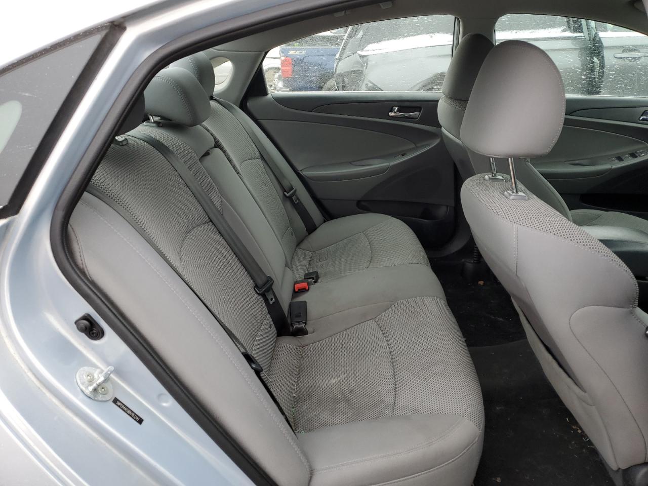 2013 Hyundai Sonata - Image 10