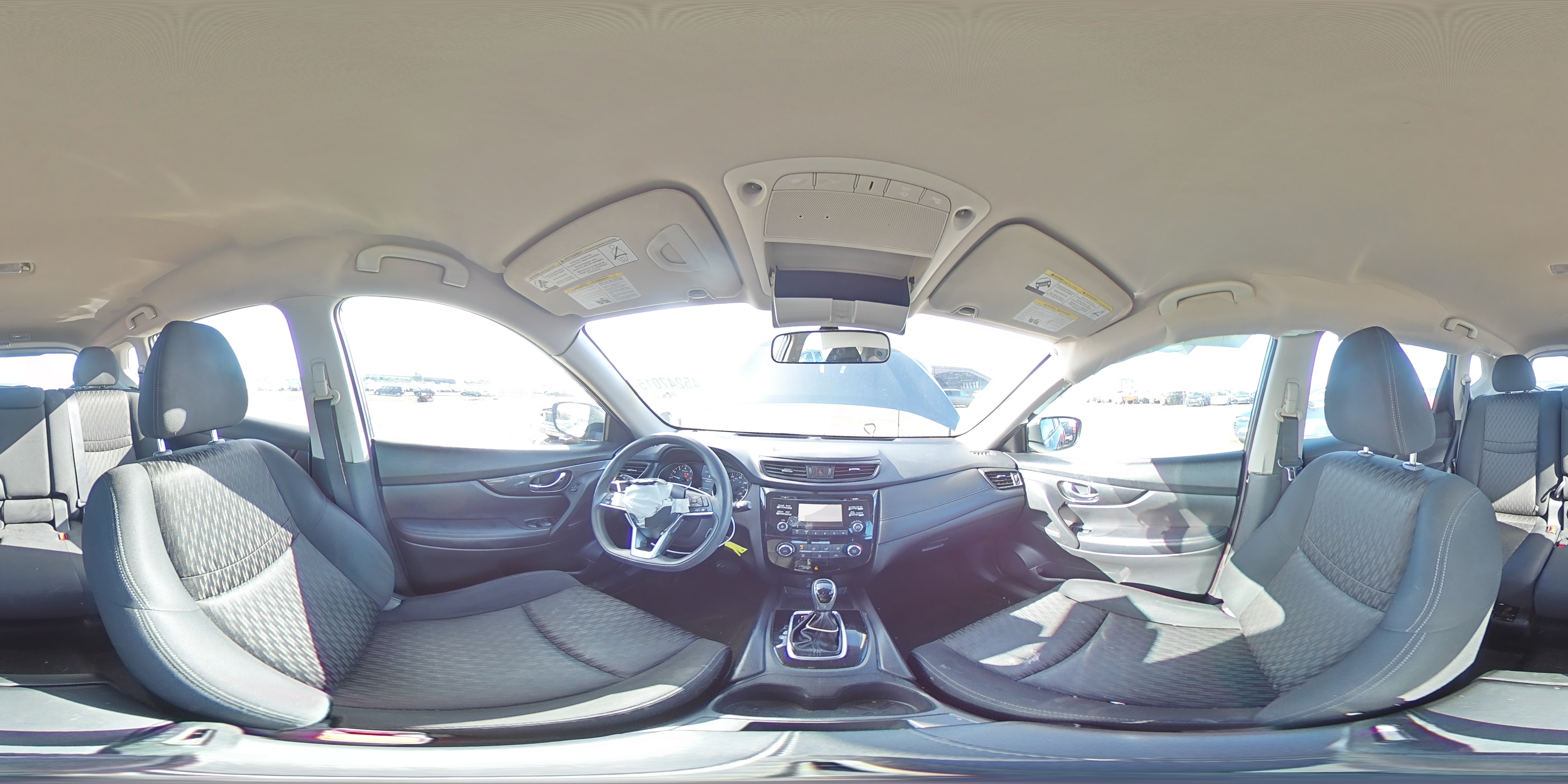 2017 Nissan Rogue - Image 14