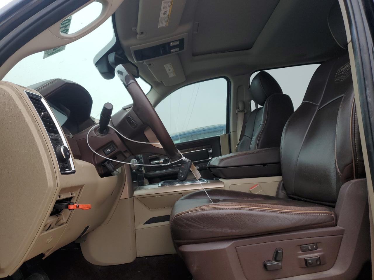 2014 RAM 1500 - Image 7