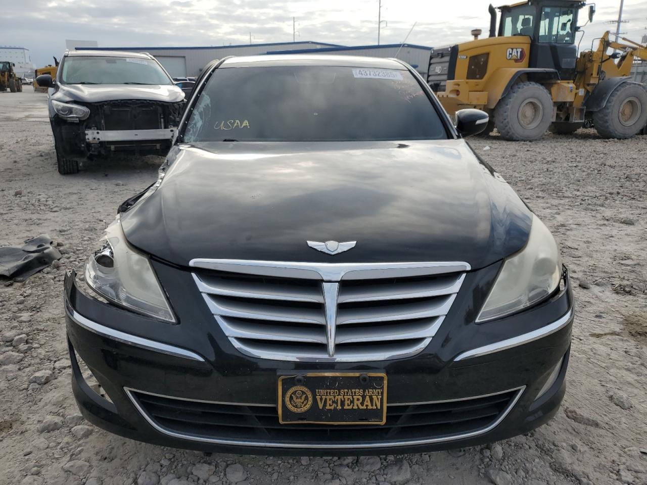 2013 Hyundai Genesis - Image 5