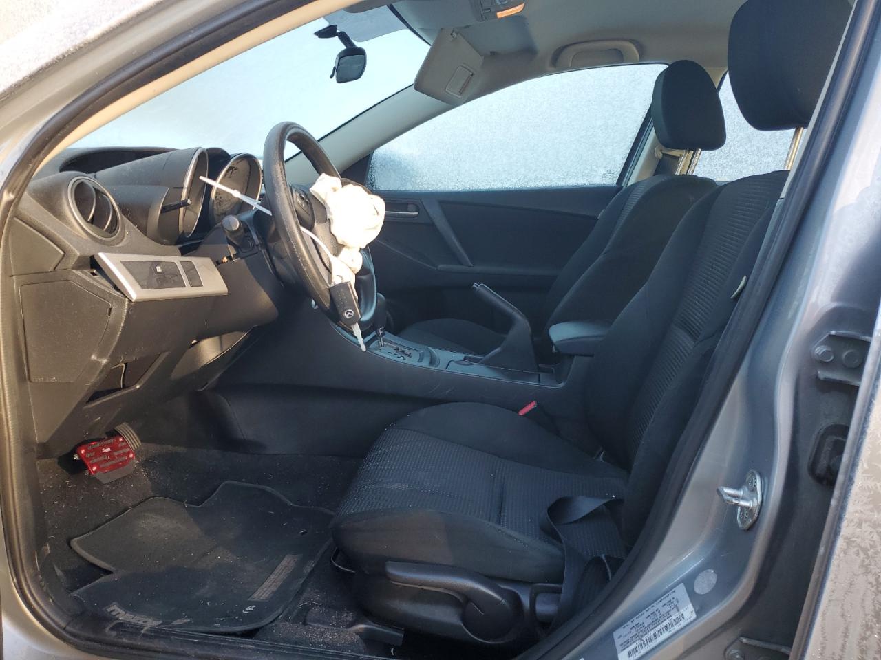 2013 Mazda 3 - Image 7