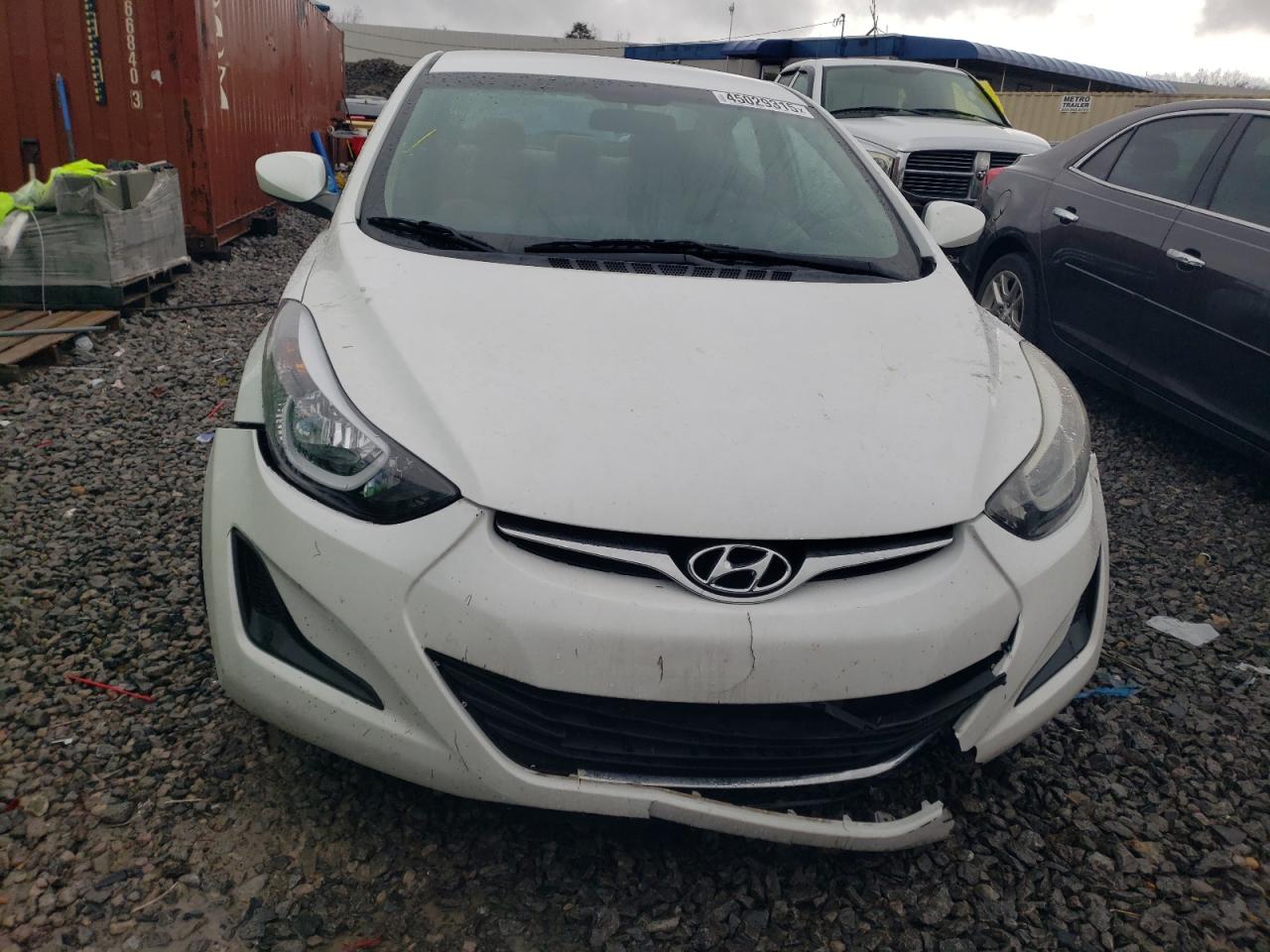 2016 Hyundai Elantra - Image 5