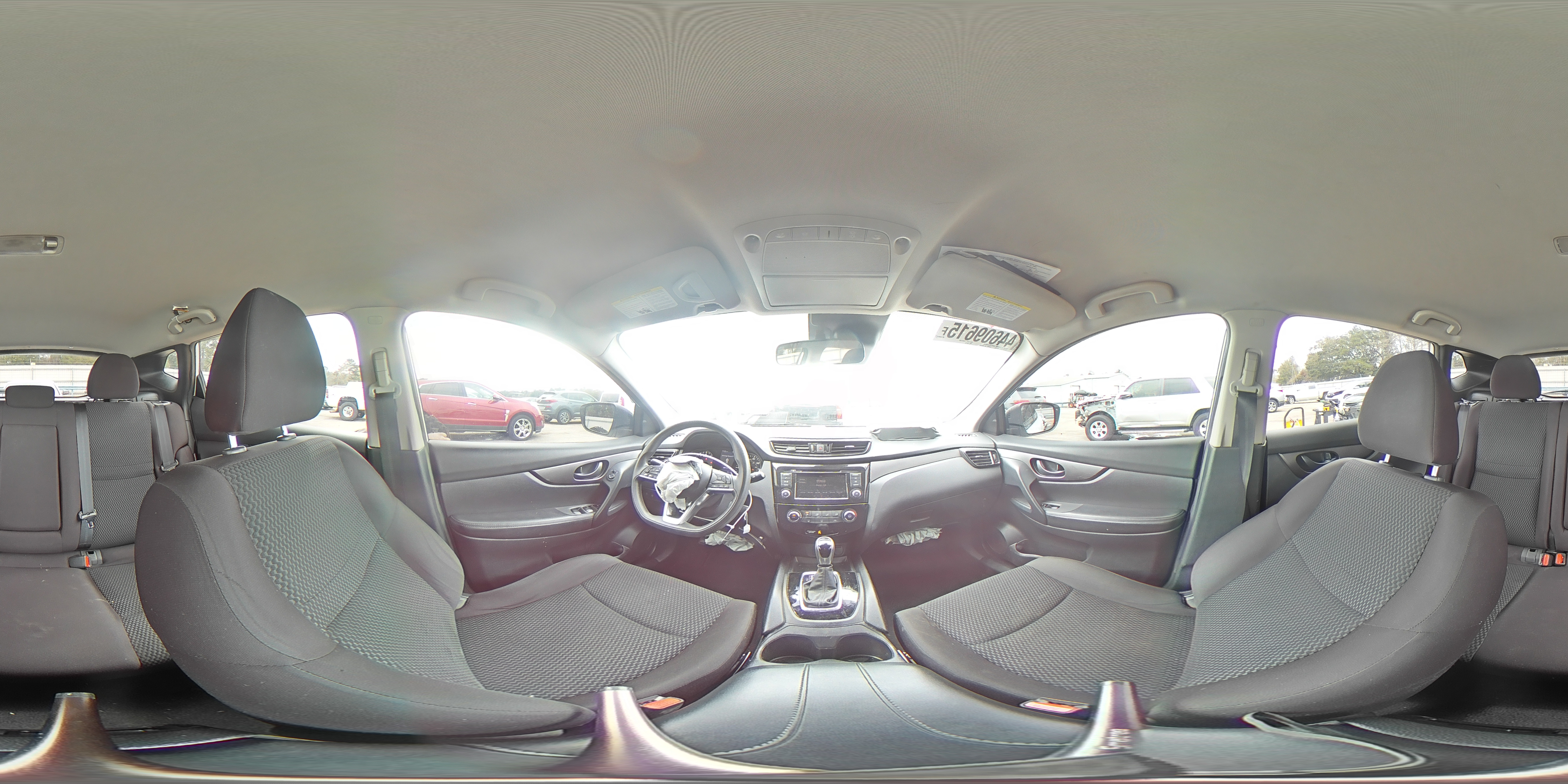 2021 Nissan Rogue - Image 15