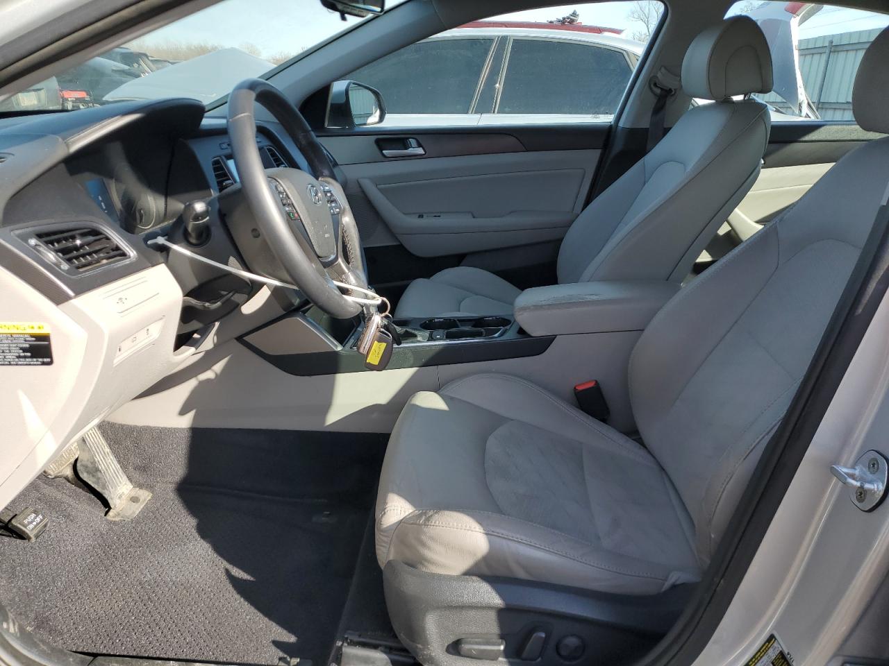 2016 Hyundai Sonata - Image 7