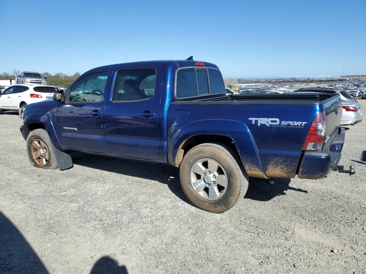 2015 Toyota Tacoma - Image 2