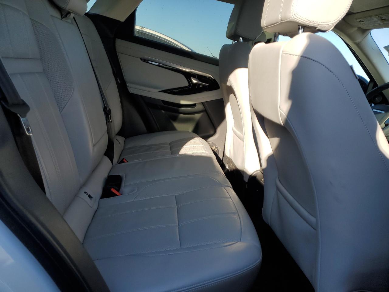 2020 Land Rover Range Rover - Image 10