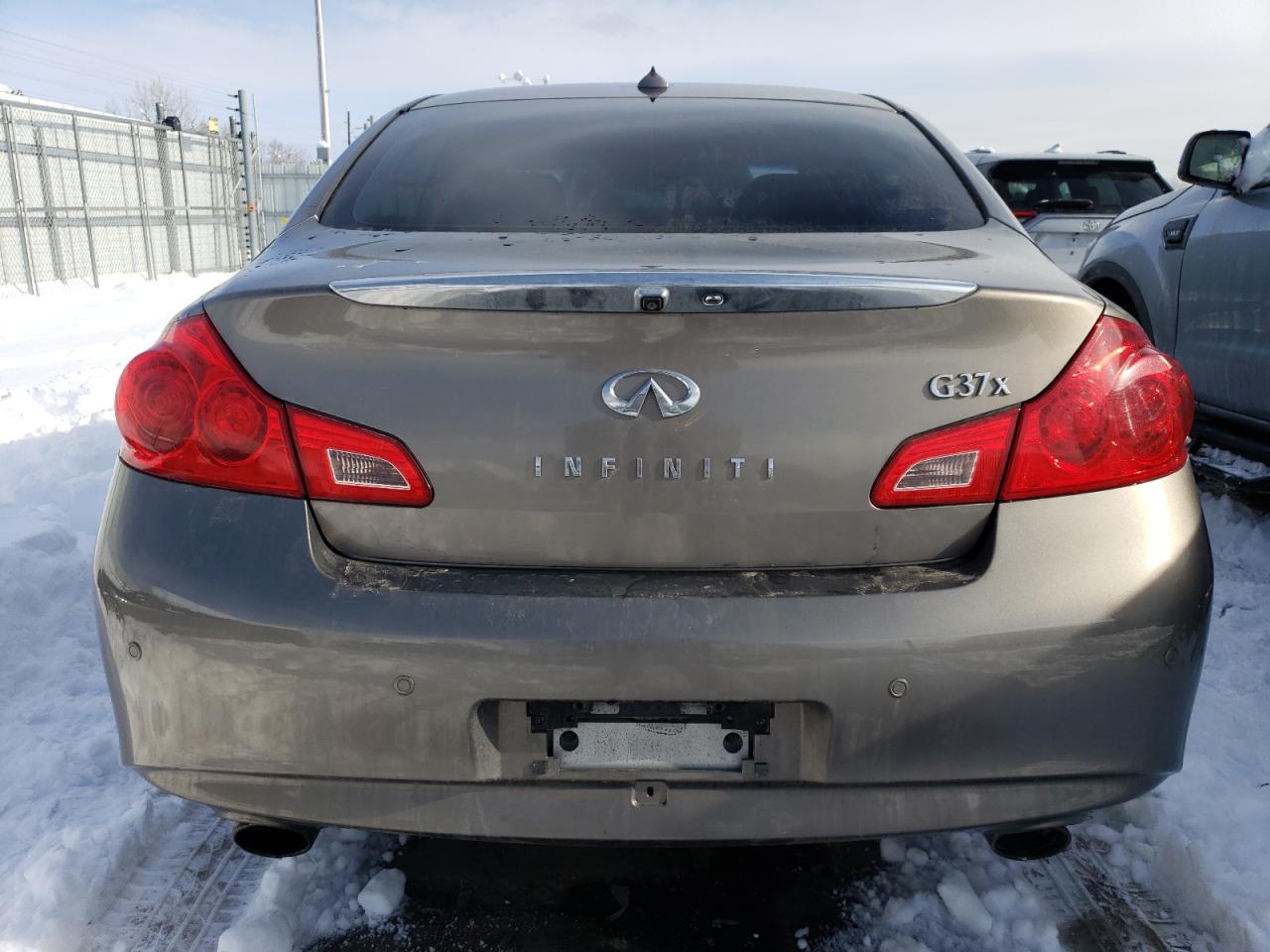 2011 Infiniti G - Image 6