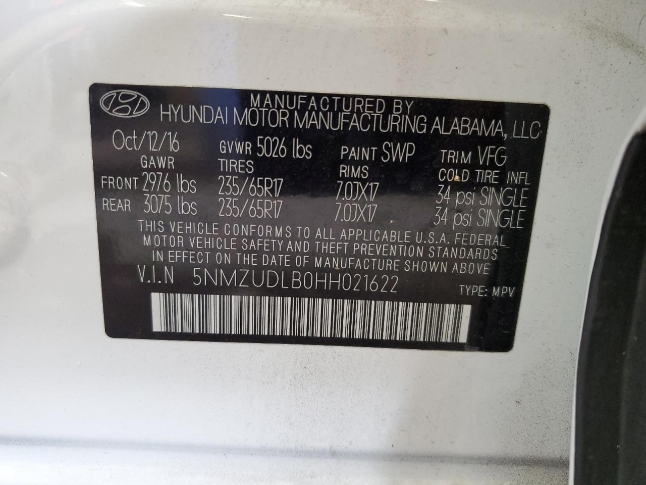 2017 Hyundai Santa Fe - Image 14