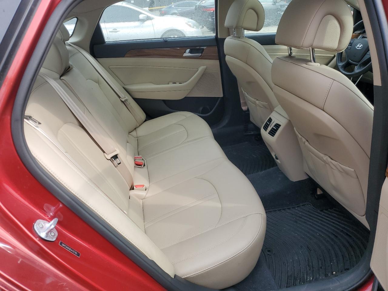2015 Hyundai Sonata - Image 10