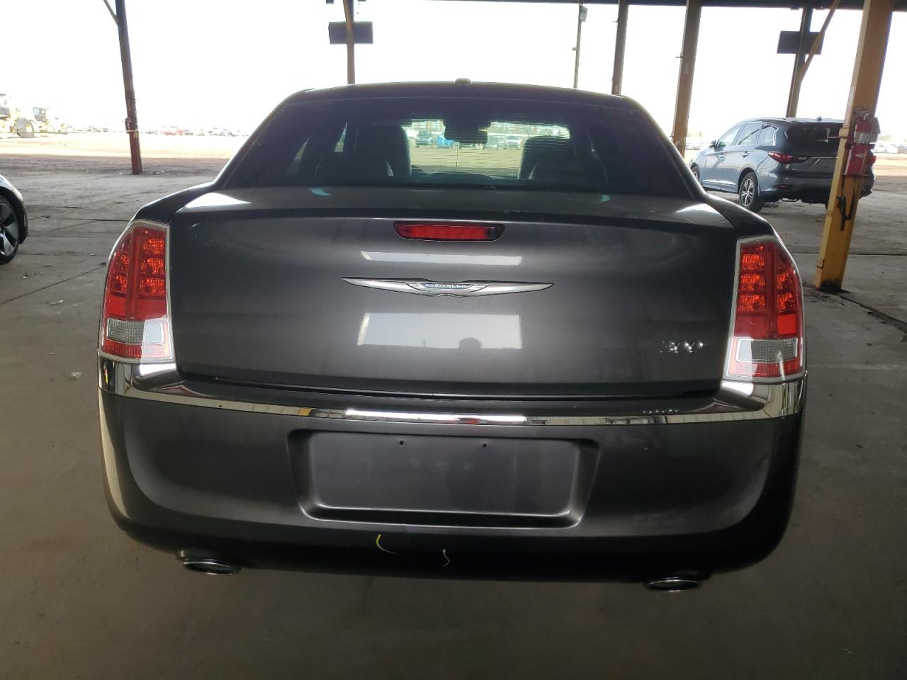 2014 Chrysler 300 - Image 6