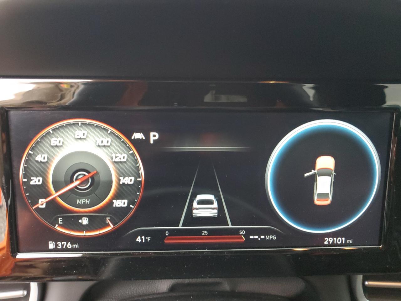 2022 Hyundai Elantra - Image 9
