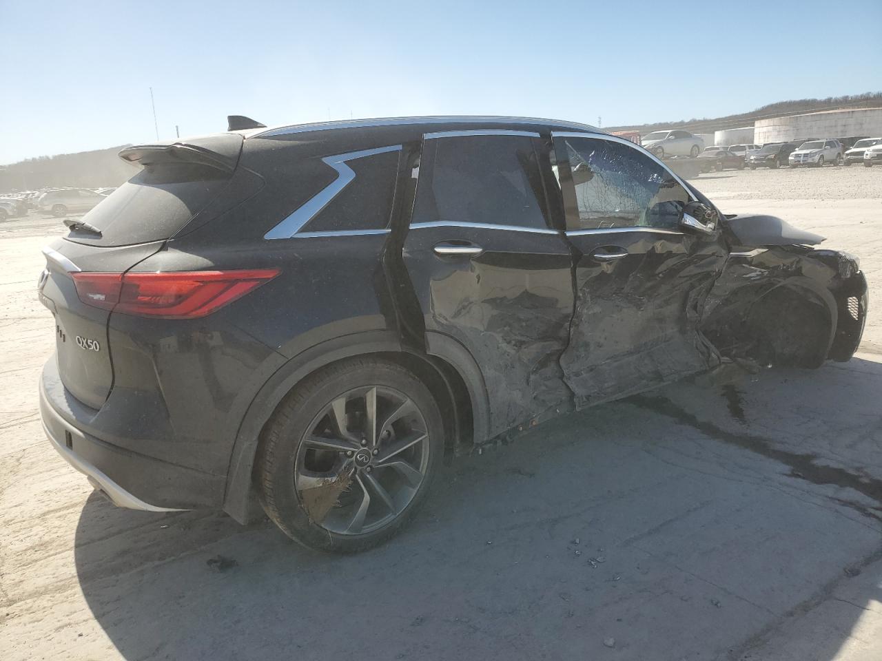 2021 Infiniti QX50 - Image 3