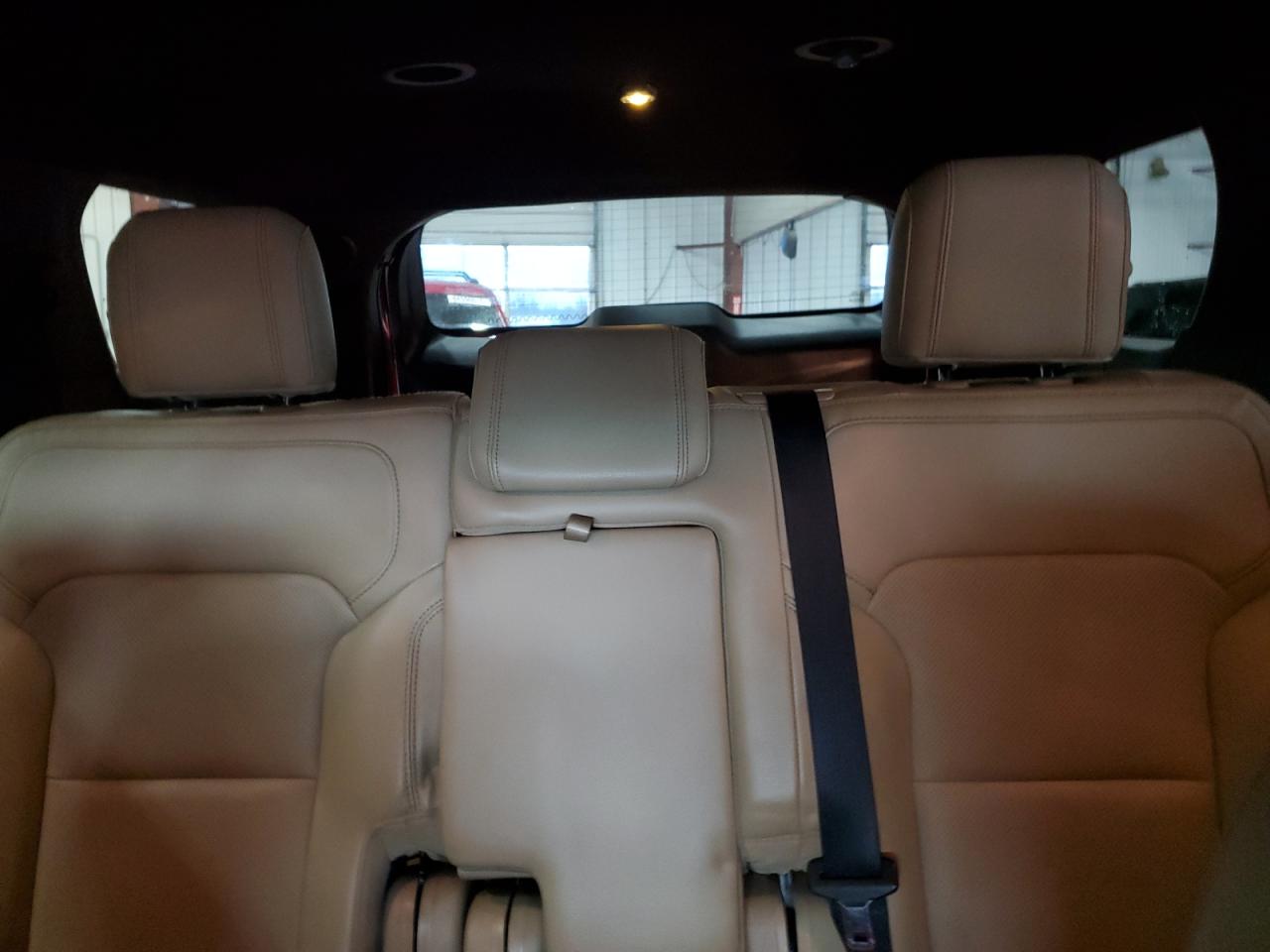 2016 Ford Explorer - Image 10