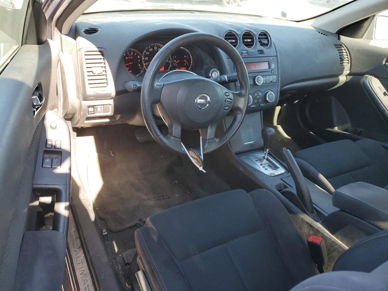 2011 Nissan Altima - Image 8