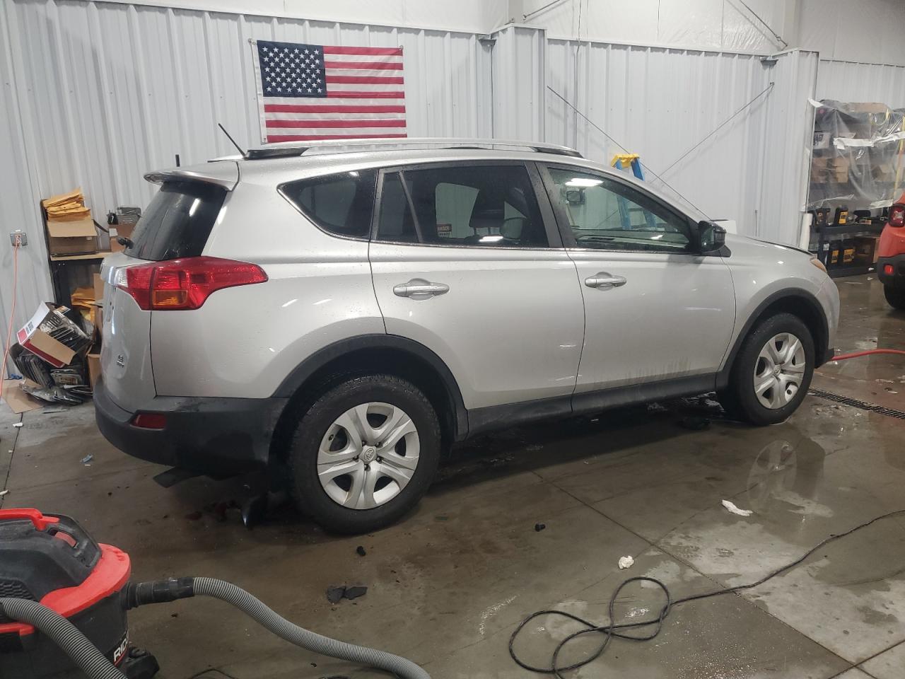 2015 Toyota RAV 4 - Image 3