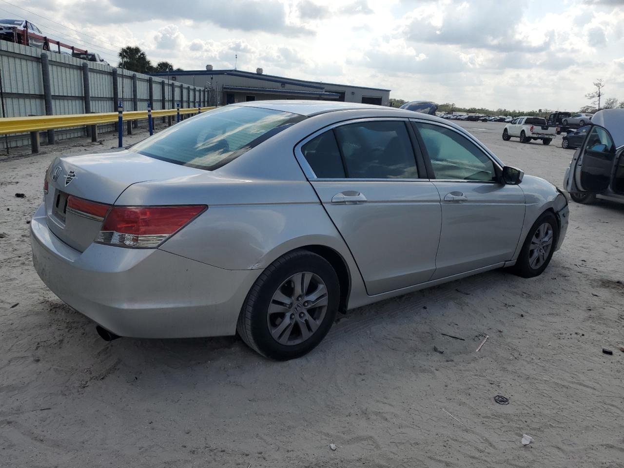 2012 Honda Accord - Image 3