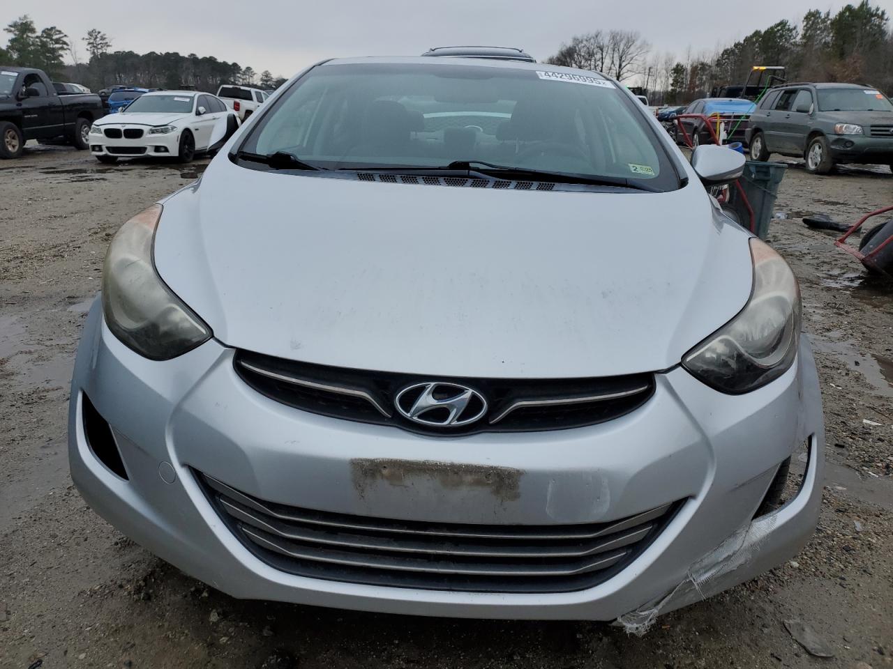 2011 Hyundai Elantra - Image 5