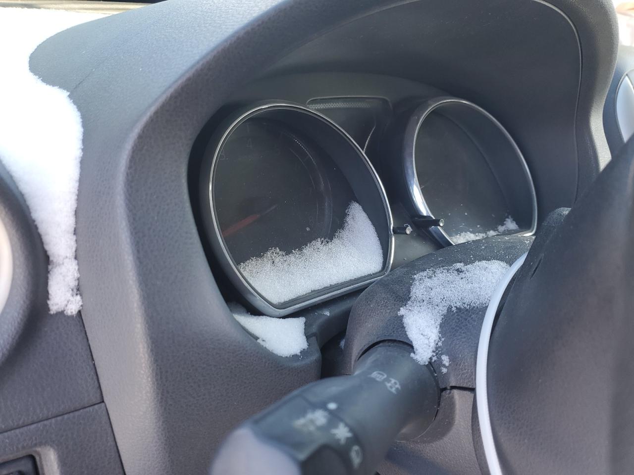 2013 Nissan Versa - Image 9