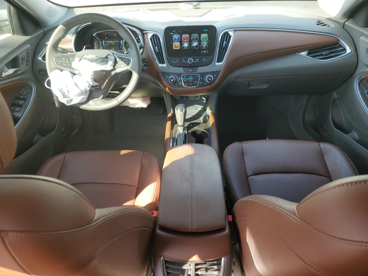 2018 Chevrolet Malibu - Image 8