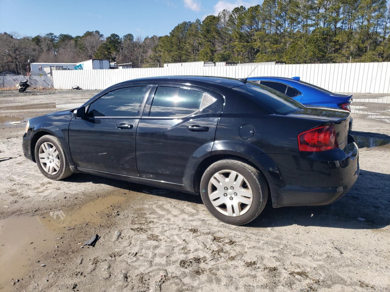 2012 Dodge Avenger - Image 2