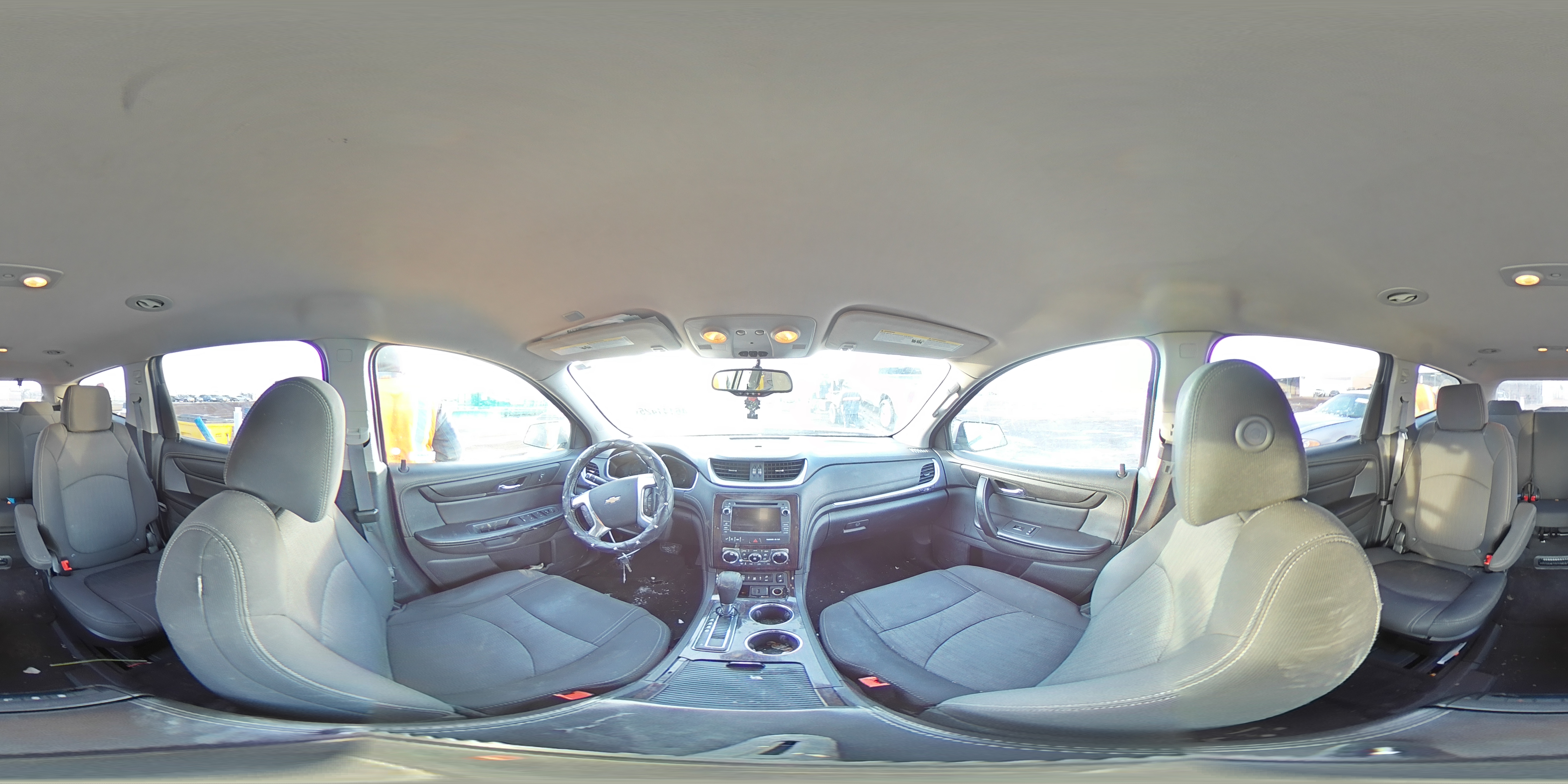 2015 Chevrolet Traverse - Image 13