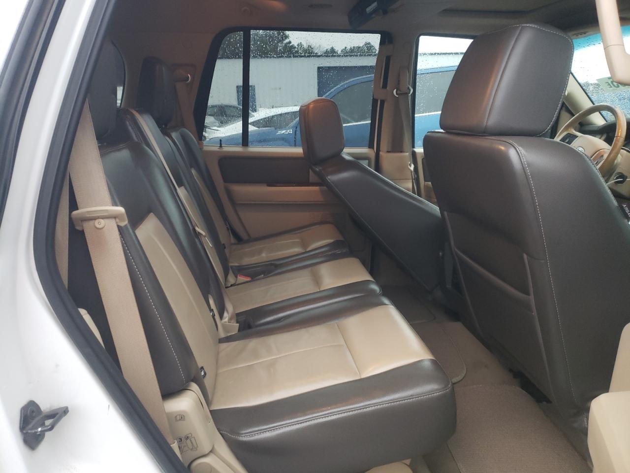 2007 Ford Expedition - Image 11