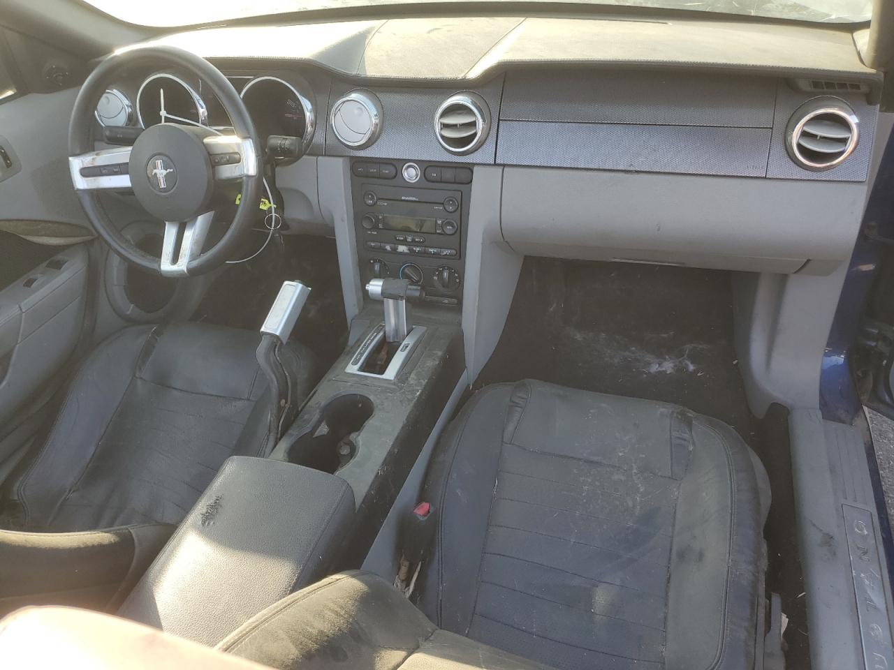 2007 Ford Mustang - Image 8