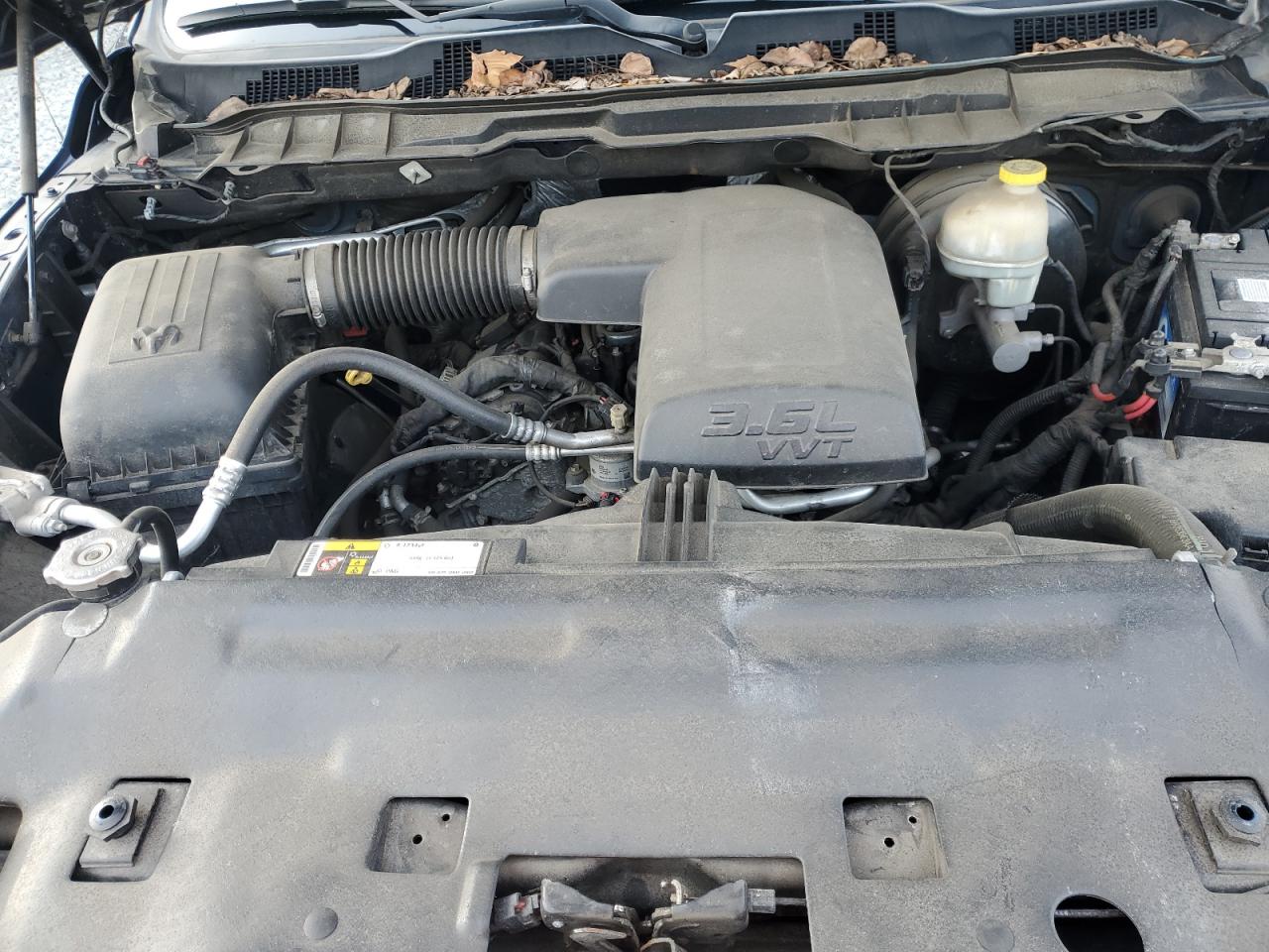2016 RAM 1500 - Image 12