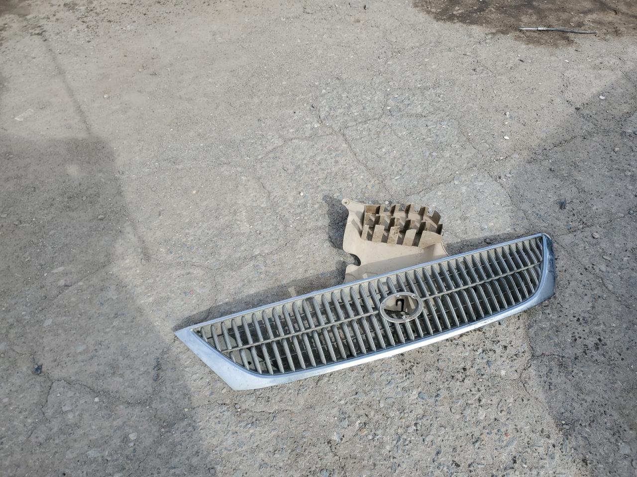 2001 Toyota Avalon - Image 12