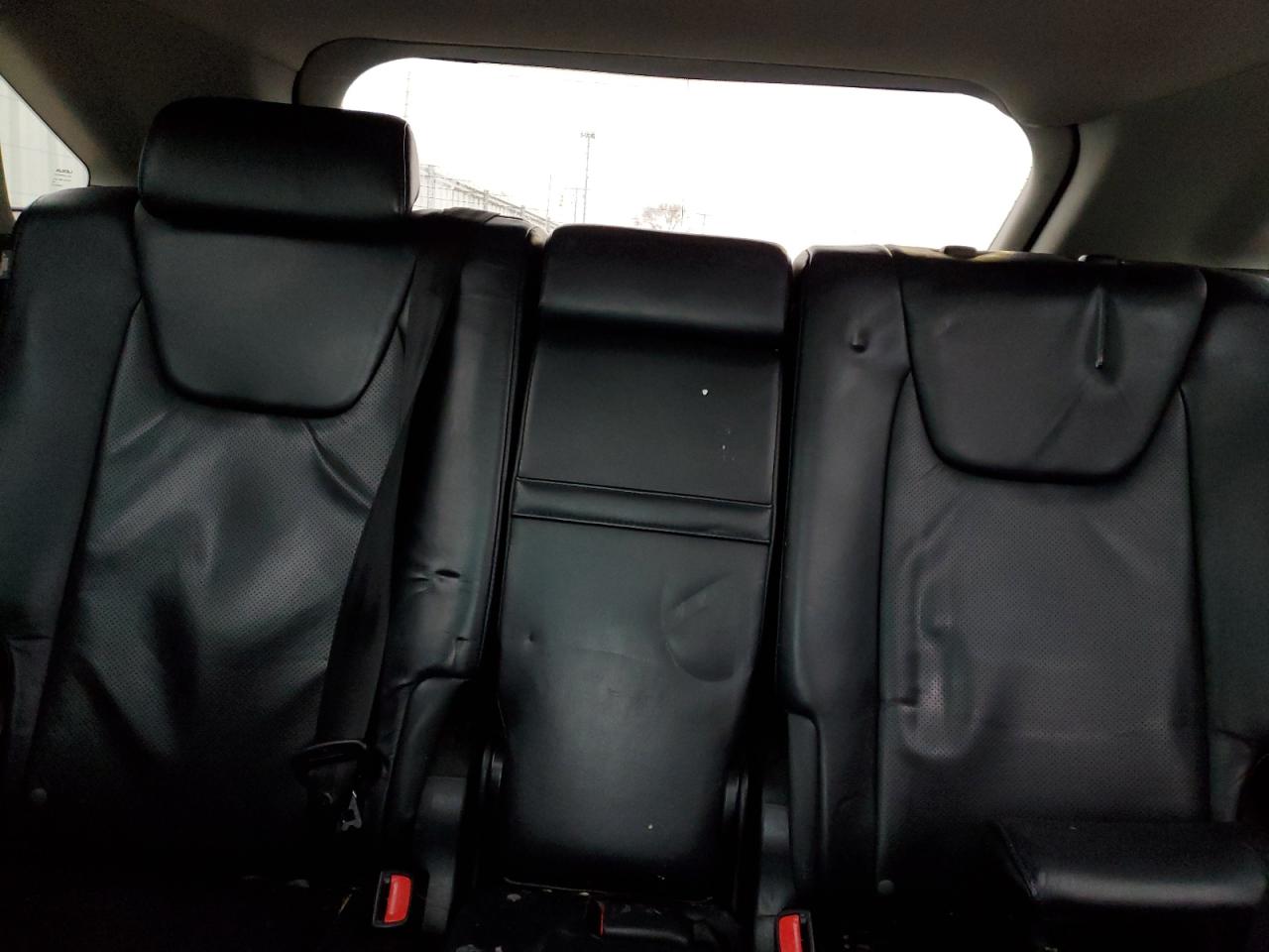 2010 Lexus RX - Image 10