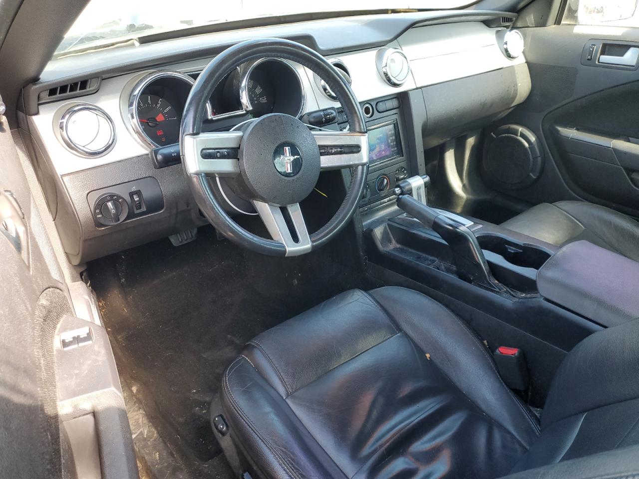 2007 Ford Mustang - Image 8