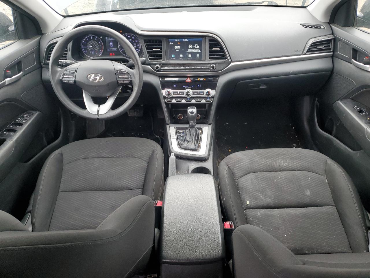 2020 Hyundai Elantra - Image 8